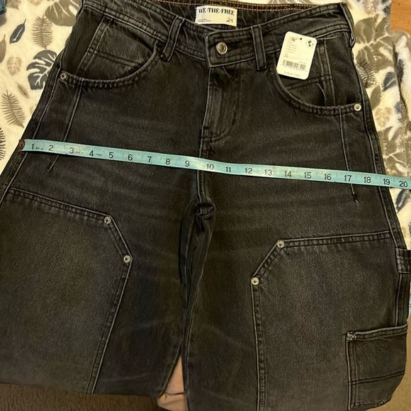 NWT! We The Free Loren Barrel Jeans - Picture 8 of 13
